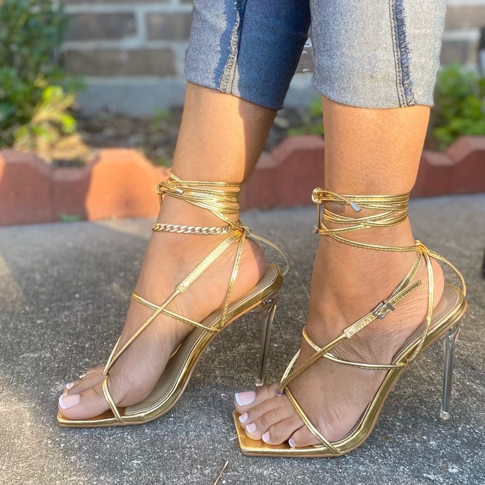 🔥Gianna🔥 Gold Strappy Heels